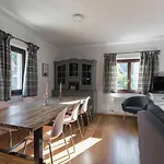 Hisa Miha Stunning Spacious House & Podkoren *