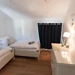 Apartment Hisa Miha Stunning Spacious House & Podkoren