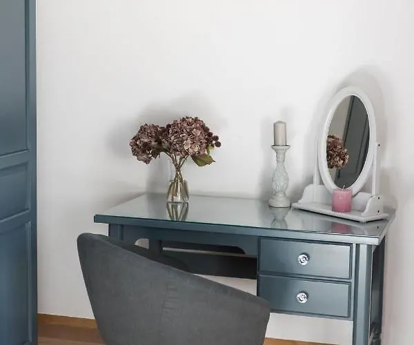 Hisa Miha Stunning Spacious House & Podkoren Apartma *