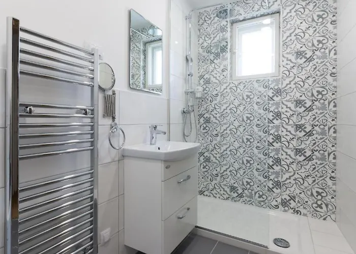 Apartment Hisa Miha Stunning Spacious House & Podkoren *