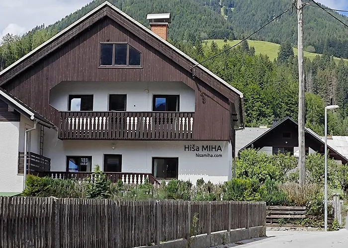 Hisa Miha Stunning Spacious House & Podkoren
