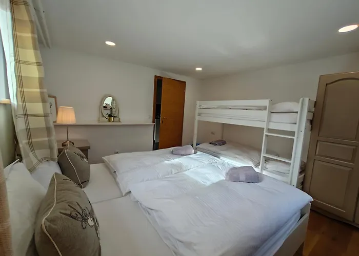 Hisa Miha Stunning Spacious House & Podkoren Apartma Kranjska Gora